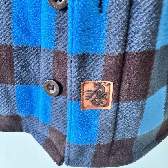Legendary Whitetails Blue & Black Fleece Flannel Shirt Size Large - Picture 3 of 6